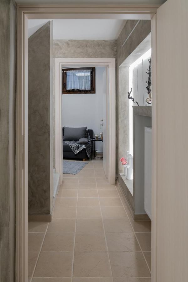 Angels Apartment Free Private Parking Tesalonika Bagian luar foto