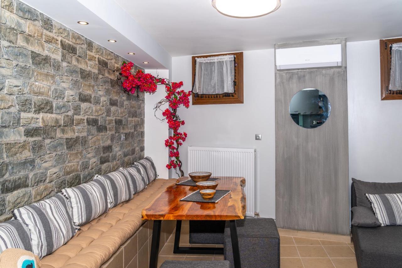 Angels Apartment Free Private Parking Tesalonika Bagian luar foto