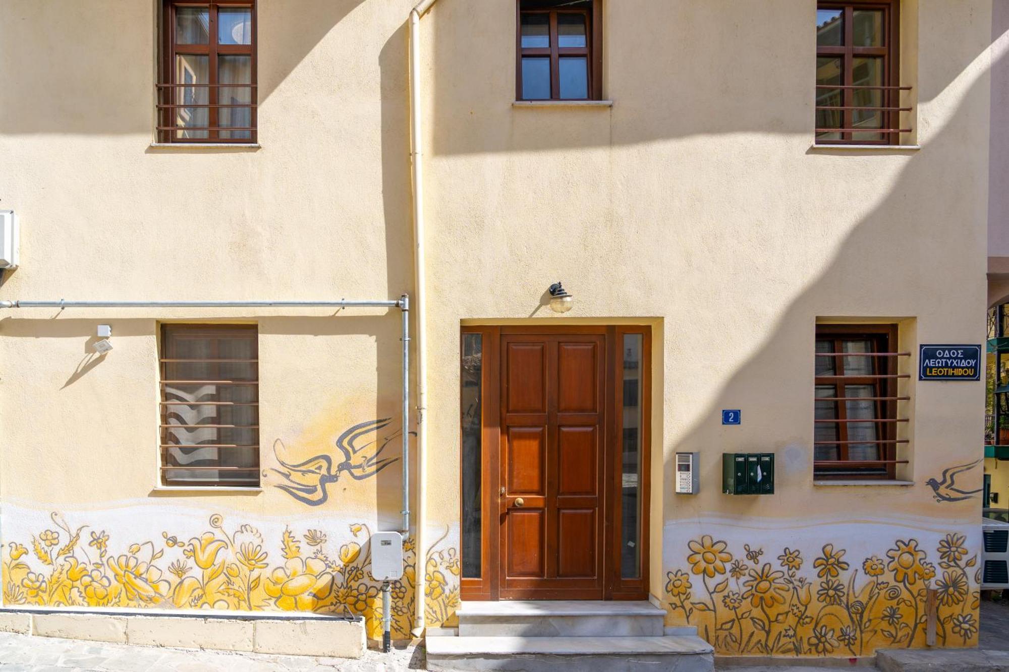 Angels Apartment Free Private Parking Tesalonika Bagian luar foto